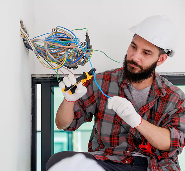 Professional Low Voltage Electrician: Your Local Systems Technician in Debary, FL